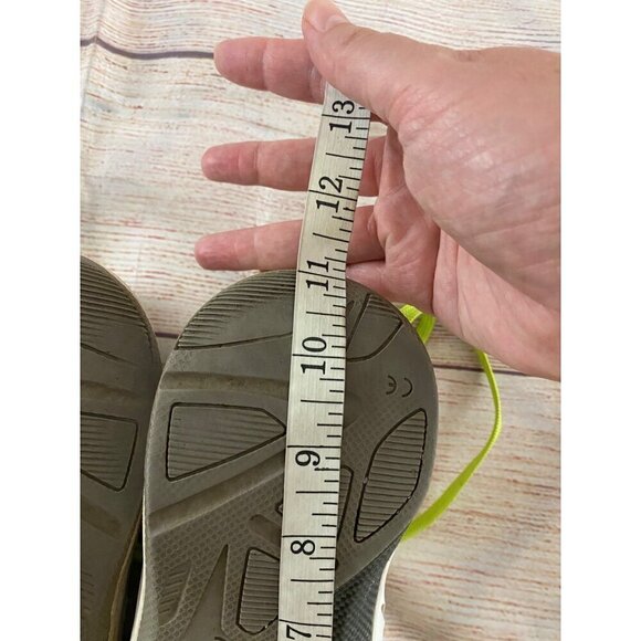 Vionic Venture Women's Neon Green Walking Active Sneaker - 8 - Picture 9 of 11